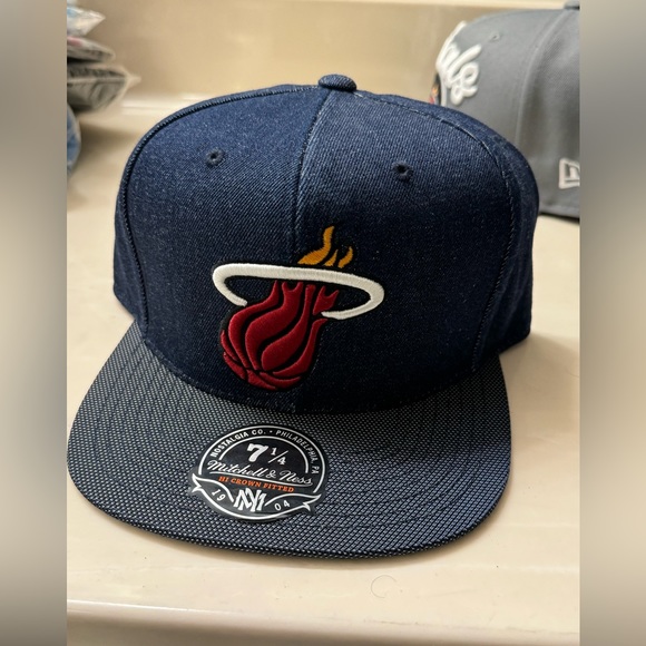 Miami Heat Denim Fitted Hat - Picture 1 of 12